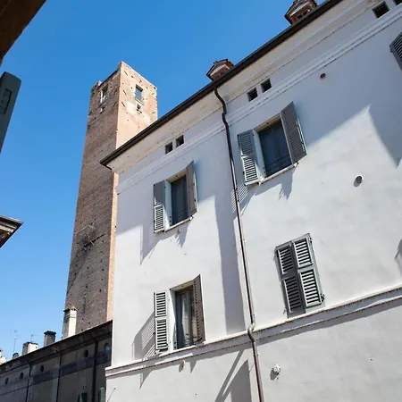 Broletto Hotel