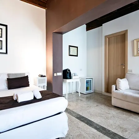 Broletto - Centro Storico Hotel