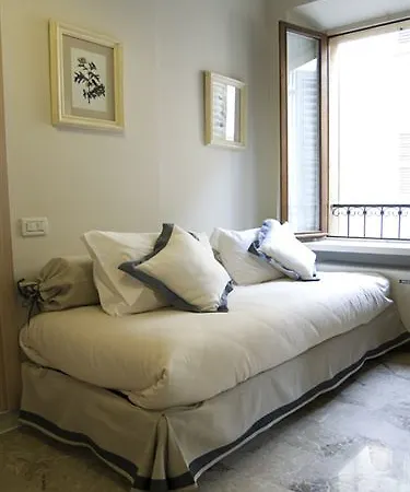 Broletto - Centro Storico 3*